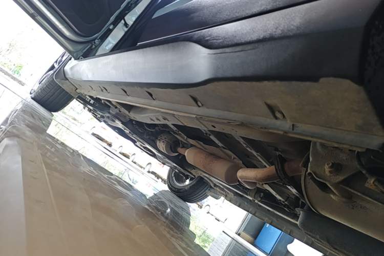 Used Dongfeng Fengon S560 2018 1.8L CVT Prestige Model Left Side Sill