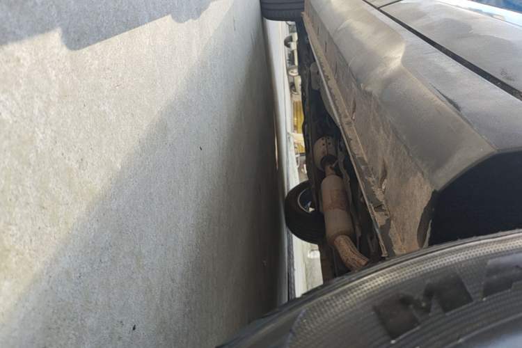 Used Dongfeng Fengon S560 2018 1.8L Manual Comfort 7-Seater Left Side Sill