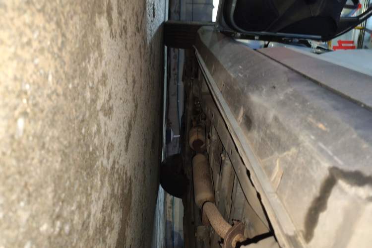 Used Dongfeng Fengon S560 2018 1.8L Manual Luxury 7-Seater Left Side Sill