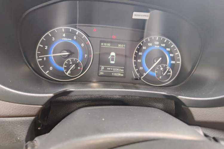 Used Dongfeng Fengon S560 2018 1.8L CVT Smart Connect 7-Seater Odometer Close Up