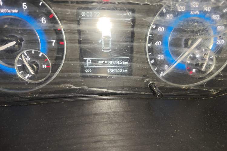 Used Dongfeng Fengon S560 2018 1.8L CVT Prestige Model Odometer Close Up