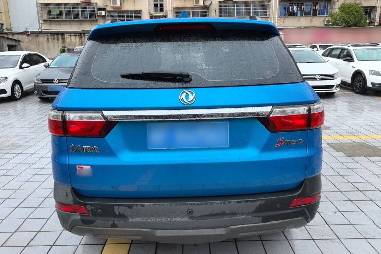 Used Dongfeng Fengon S560 2018 1.8L CVT Elite Model 7 Seats Rear