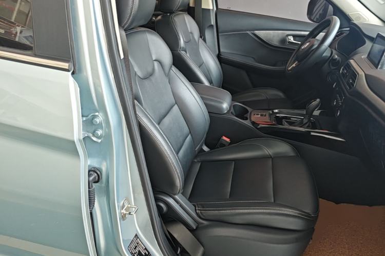Used Dongfeng Fengon S560 2018 1.8L CVT Prestige Model Right Front Seat