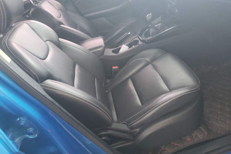 Used Dongfeng Fengon S560 2018 1.8L Manual Comfort 5-Seater China V Standard Right Front Seat