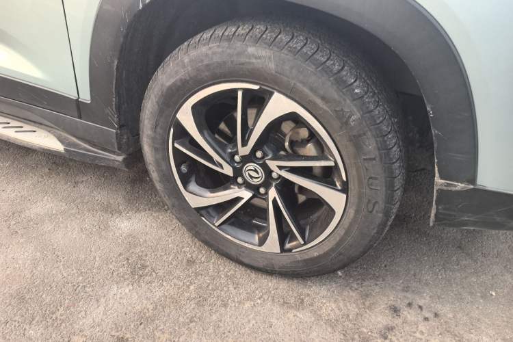 Used Dongfeng Fengon S560 2018 1.8L Manual Comfort 5-Seater China V Standard Right Front Wheel Hub