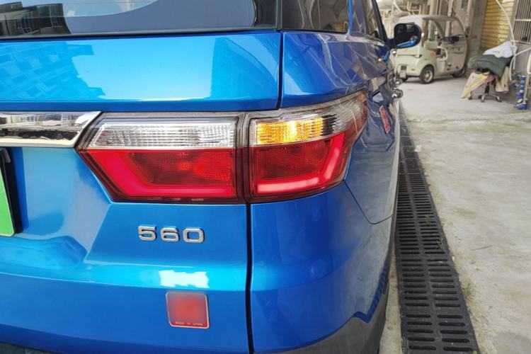 Used Dongfeng Fengon S560 2018 1.8L Manual Comfort 7-Seater Right Rear Taillight
