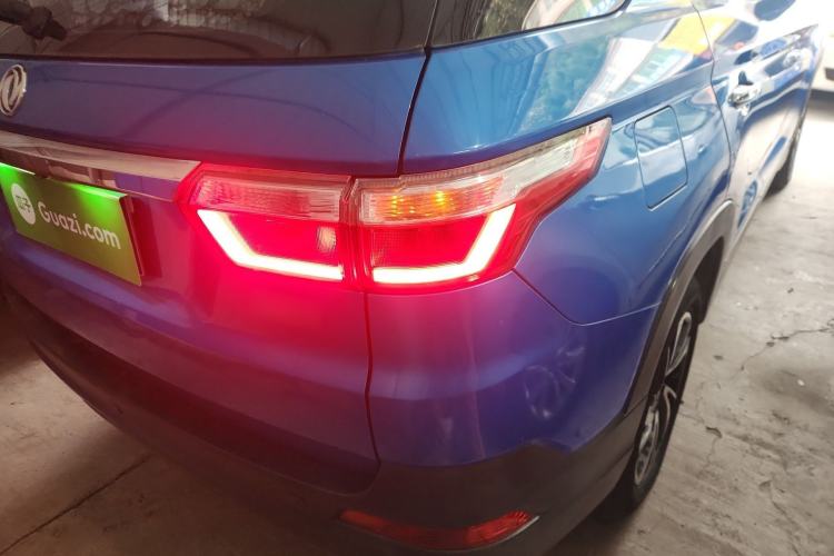 Used Dongfeng Fengon S560 2018 1.8L Manual Comfort 5-Seater China V Standard Right Rear Taillight