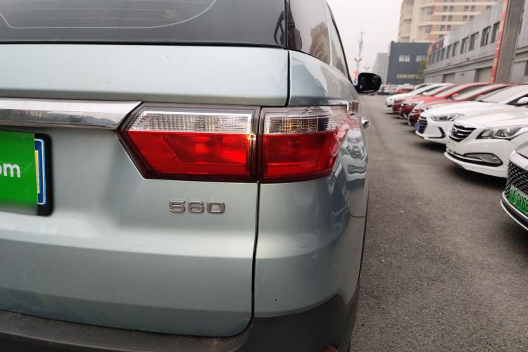 Used Dongfeng Fengon S560 2018 1.8L Manual Luxury 7-Seater Right Rear Taillight