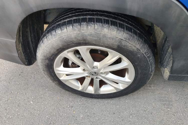 Used Dongfeng Fengon S560 2018 1.8L CVT Elite Model 7 Seats Right Rear Wheel Hub