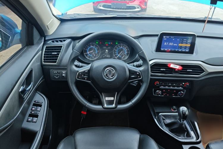 Used Dongfeng Fengon S560 2018 1.8L Manual Comfort 7-Seater Steering Wheel