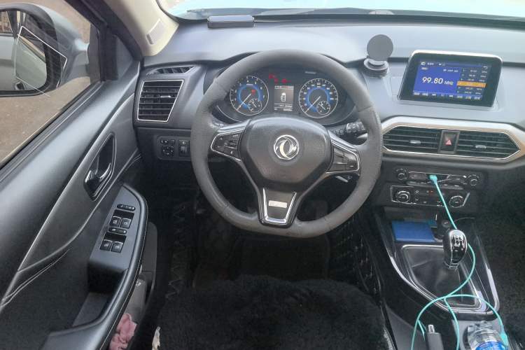 Used Dongfeng Fengon S560 2018 1.8L Manual Comfort 5-Seater China V Standard Steering Wheel