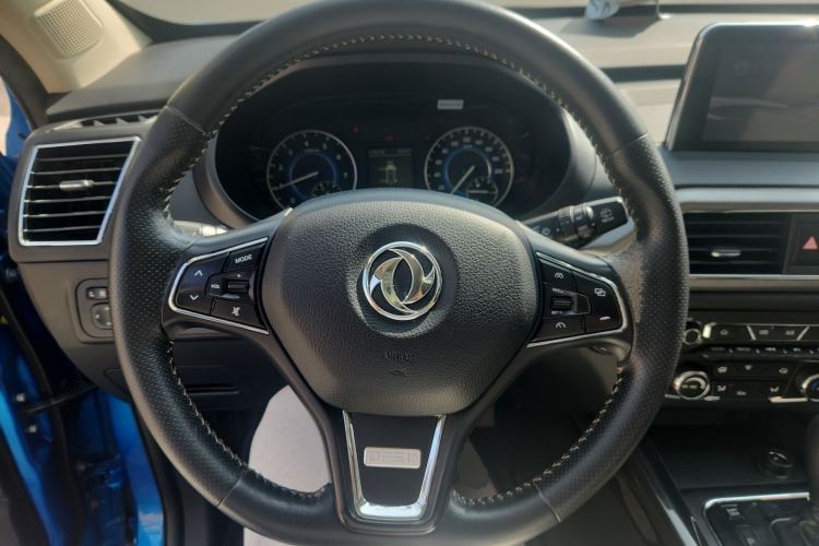 Used Dongfeng Fengon S560 2018 1.8L CVT Urban Model 5 Seats Steering Wheel