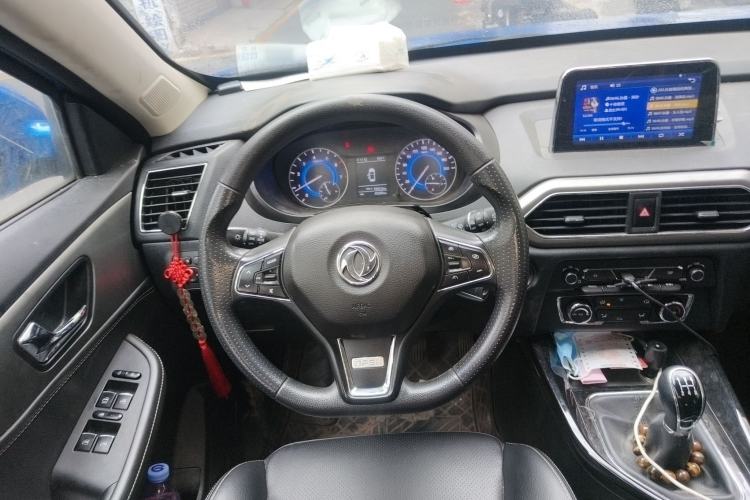 Used Dongfeng Fengon S560 2018 1.8L Manual Urban Model 7 Seats Steering Wheel