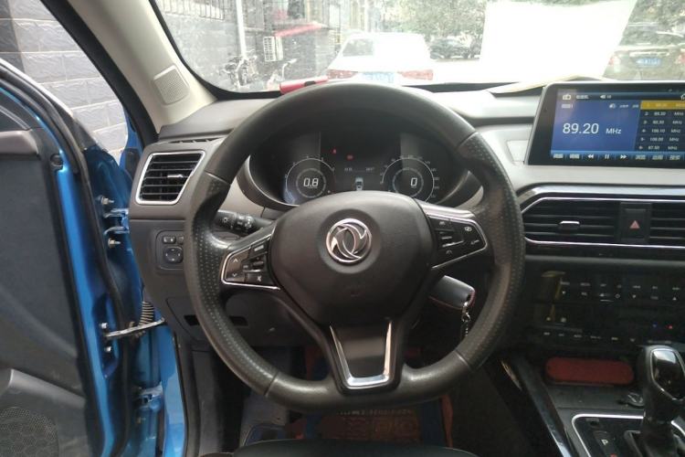 Used Dongfeng Fengon S560 2018 1.8L CVT Comfort Model 5 Seats Steering Wheel