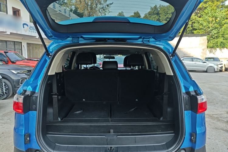 Used Dongfeng Fengon S560 2018 1.8L Manual Comfort 7-Seater Trunk
