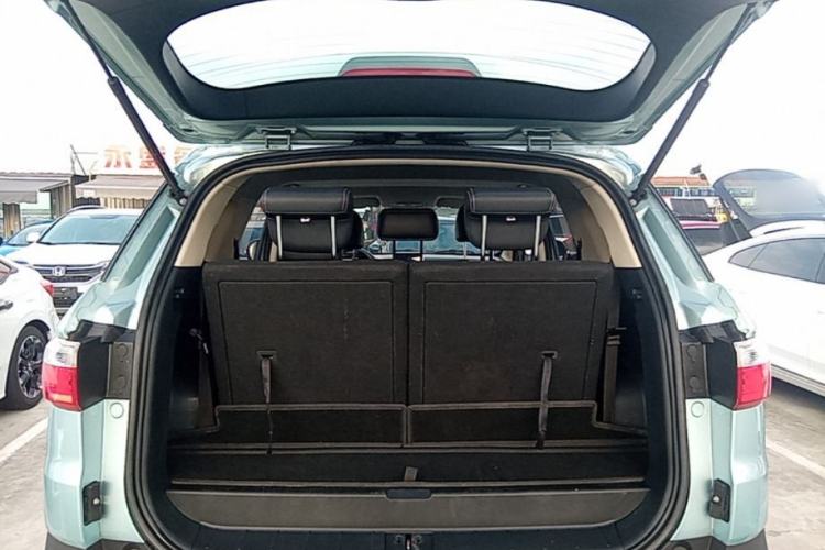 Used Dongfeng Fengon S560 2018 1.8L Manual Luxury 7-Seater Trunk