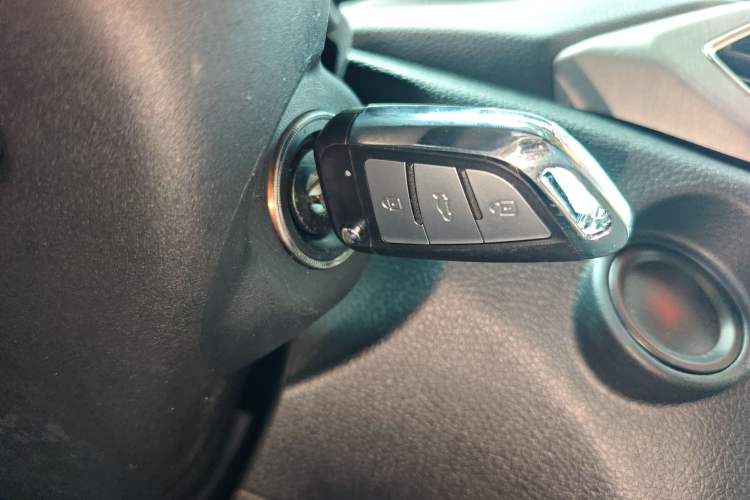 Used Dongfeng Fengon S560 2018 1.8L Manual Urban Model 7 Seats Vehicle Key