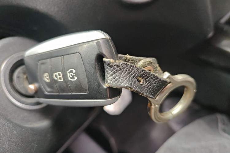 Used Dongfeng Fengon S560 2018 1.8L CVT Elite Model 7 Seats Vehicle Key
