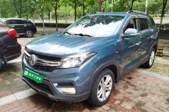 Ojetý Dongfeng Fengon S560 2018 1.8L Manual Urban Model 7 Seats