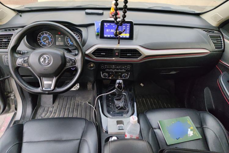 Used Dongfeng Fengon S560 2018 1.8L CVT Elite Model 7 Seats Center Console