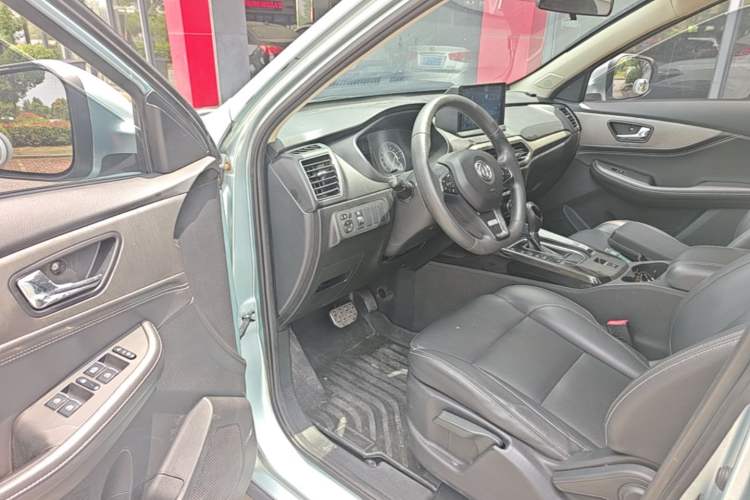 Used Dongfeng Fengon S560 2018 1.8L CVT Elite Model 5 Seats Driver Seat