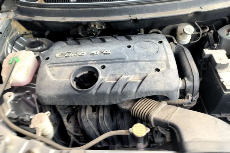 Used Dongfeng Fengon S560 2018 1.8L Manual Urban Model 7 Seats Engine Bay