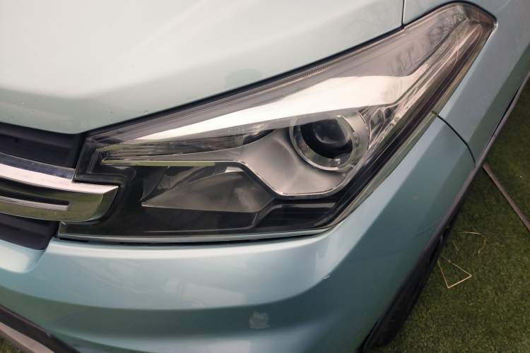 Used Dongfeng Fengon S560 2018 1.8L CVT Prestige Model Left Front Headlight