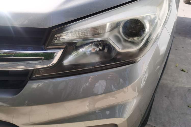 Used Dongfeng Fengon S560 2018 1.8L Manual Urban Model 7 Seats Left Front Headlight