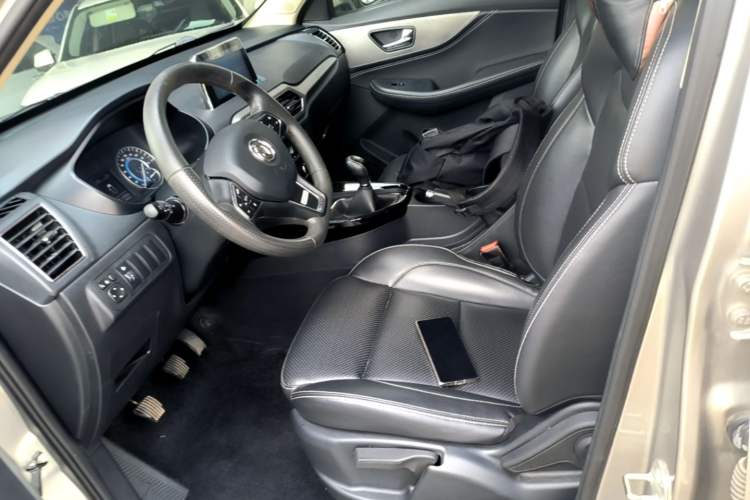 Used Dongfeng Fengon S560 2018 1.8L Manual Urban Model 7 Seats Left Front Seat