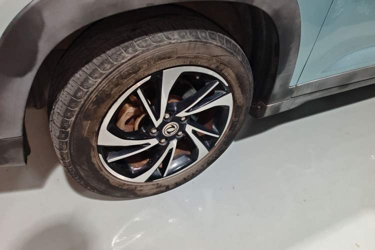 Used Dongfeng Fengon S560 2018 1.8L Manual Comfort 5-Seater China V Standard Left Front Wheel Hub