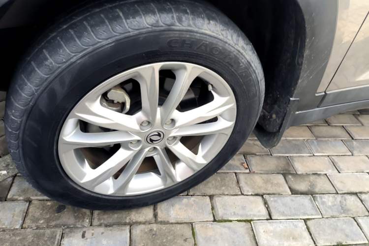 Used Dongfeng Fengon S560 2018 1.8L Manual Urban Model 7 Seats Left Front Wheel Hub