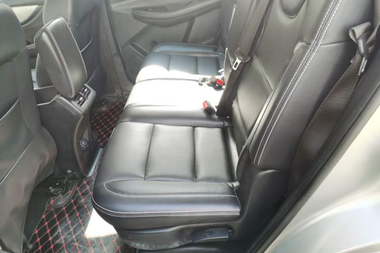 Used Dongfeng Fengon S560 2018 1.8L Manual Urban Model 7 Seats Left Rear Seat