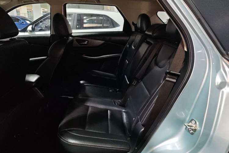 Used Dongfeng Fengon S560 2018 1.8L Manual Comfort 5-Seater China V Standard Left Rear Seat