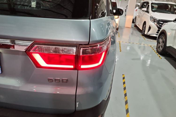 Used Dongfeng Fengon S560 2018 1.8L Manual Comfort 5-Seater China V Standard Right Rear Taillight