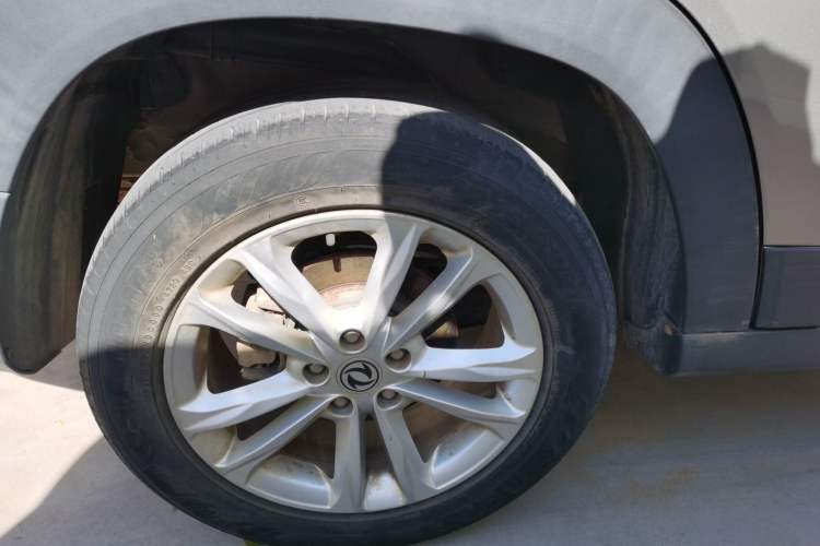 Used Dongfeng Fengon S560 2018 1.8L Manual Urban Model 7 Seats Right Rear Wheel Hub
