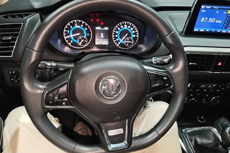 Used Dongfeng Fengon S560 2018 1.8L Manual Comfort 5-Seater China V Standard Steering Wheel