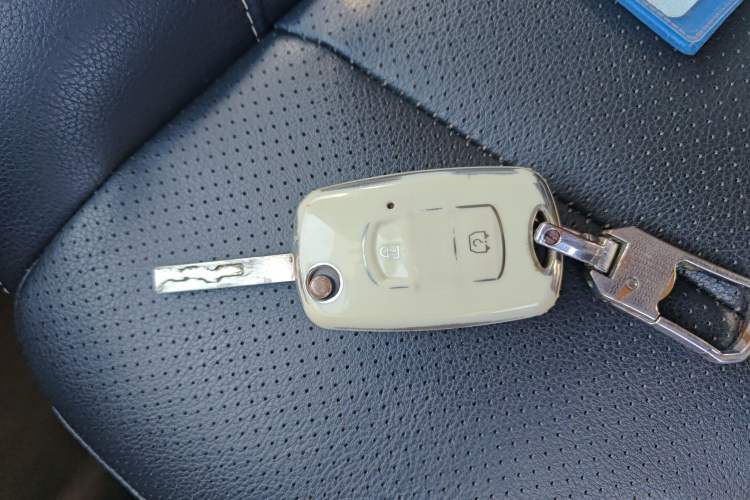Used Dongfeng Fengon S560 2018 1.8L CVT Elite Model 5 Seats Vehicle Key
