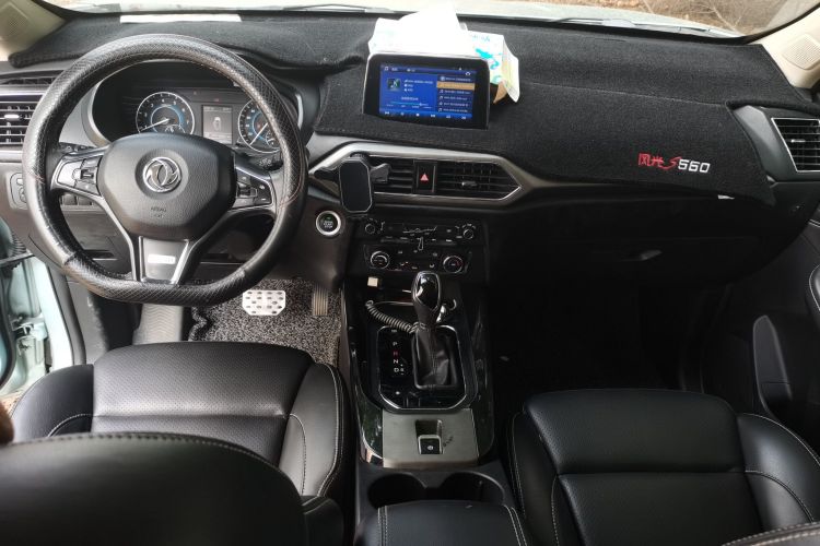 Used Dongfeng Fengon S560 2018 1.8L CVT Urban Model 7 Seats Center Console