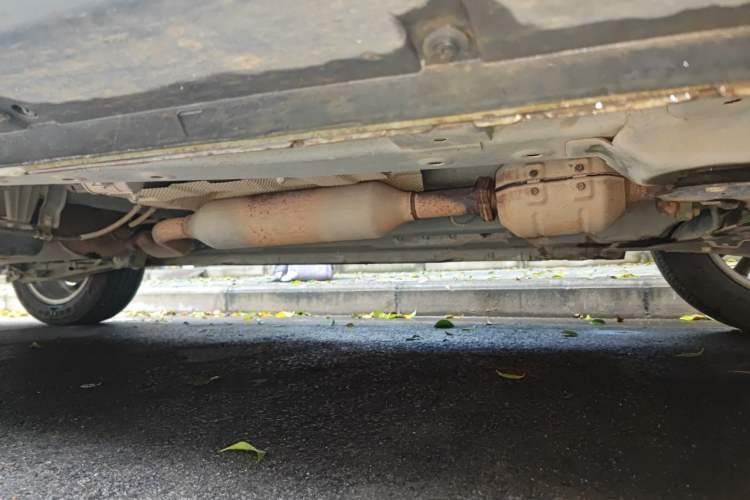 Used Dongfeng Fengon S560 2018 1.8L Manual Urban Model 7 Seats Chassis Front Right