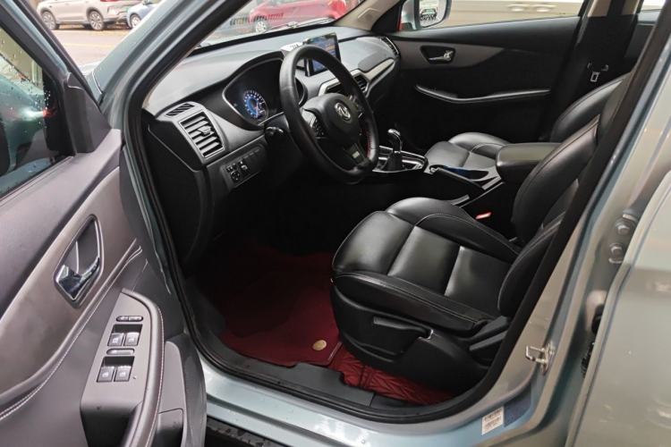 Used Dongfeng Fengon S560 2018 1.8L Manual Urban Model 7 Seats Driver Seat