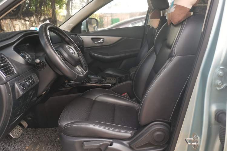 Used Dongfeng Fengon S560 2018 1.8L CVT Urban Model 7 Seats Left Front Seat