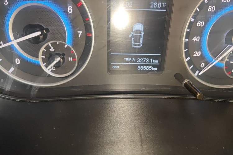 Used Dongfeng Fengon S560 2018 1.8L Manual Urban Model 7 Seats Odometer Close Up