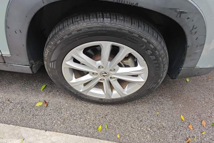Used Dongfeng Fengon S560 2018 1.8L Manual Urban Model 7 Seats Right Front Wheel Hub