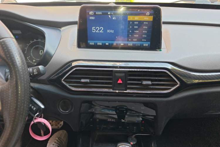 Used Dongfeng Fengon S560 2018 1.8L CVT Comfort Model 7 Seats Audio And AC Panel