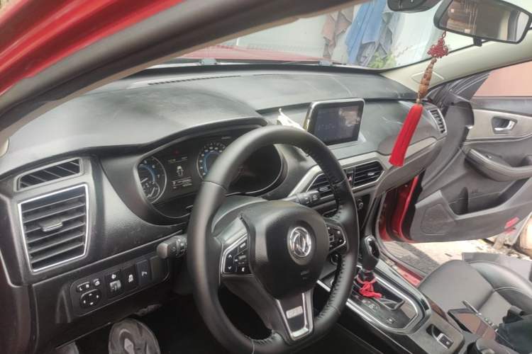 Used Dongfeng Fengon S560 2018 1.8L CVT Prestige Model Center Console