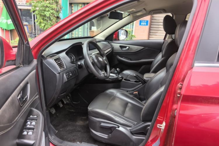 Used Dongfeng Fengon S560 2018 1.8L Manual Urban Model 7 Seats Driver Seat