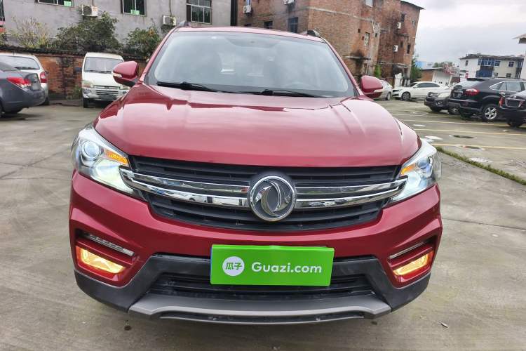 Used Dongfeng Fengon S560 2018 1.8L Manual Comfort 7-Seater Exterior 1