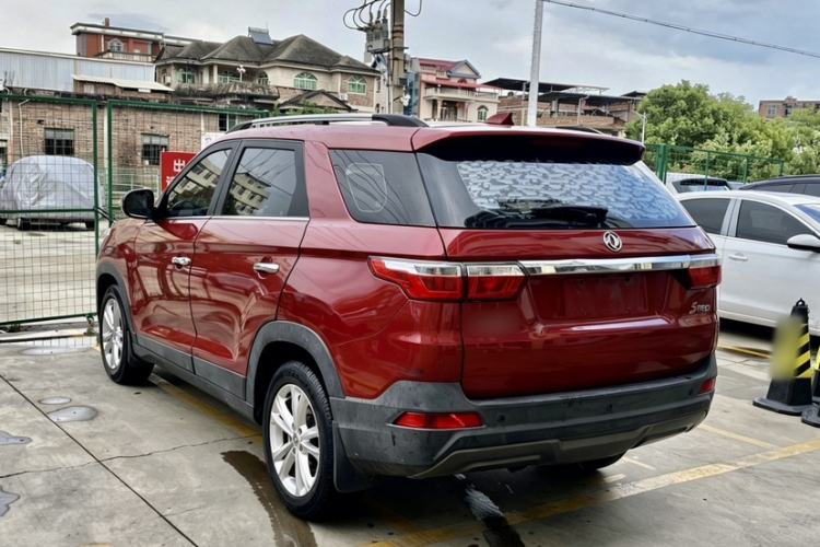 Used Dongfeng Fengon S560 2018 1.8L CVT Elite Model 7 Seats Exterior 9