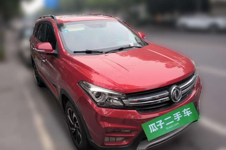 Used Dongfeng Fengon S560 2018 1.8L CVT Urban Model 7 Seats Front Right 45 Deg