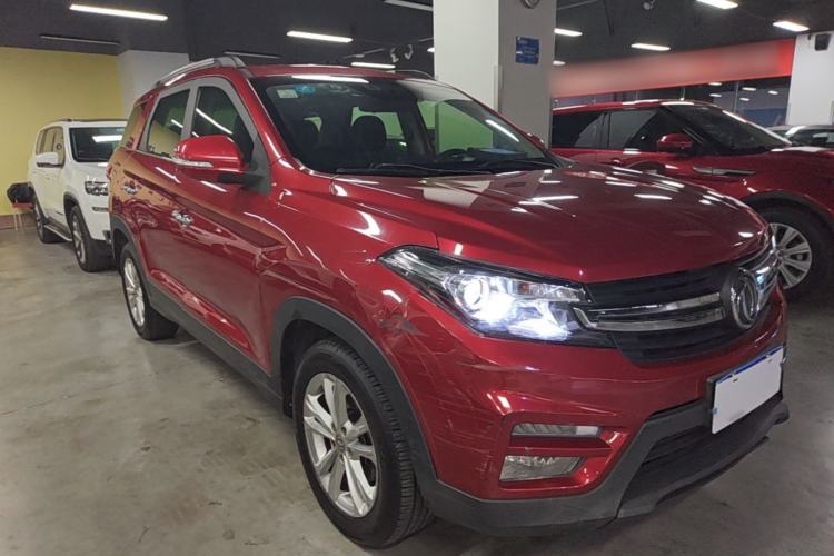 Used Dongfeng Fengon S560 2018 1.8L CVT Elite Model 7 Seats Front Right 45 Deg